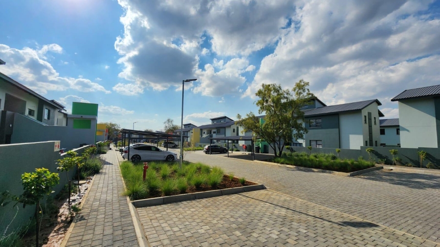 To Let 3 Bedroom Property for Rent in Waterval East North West